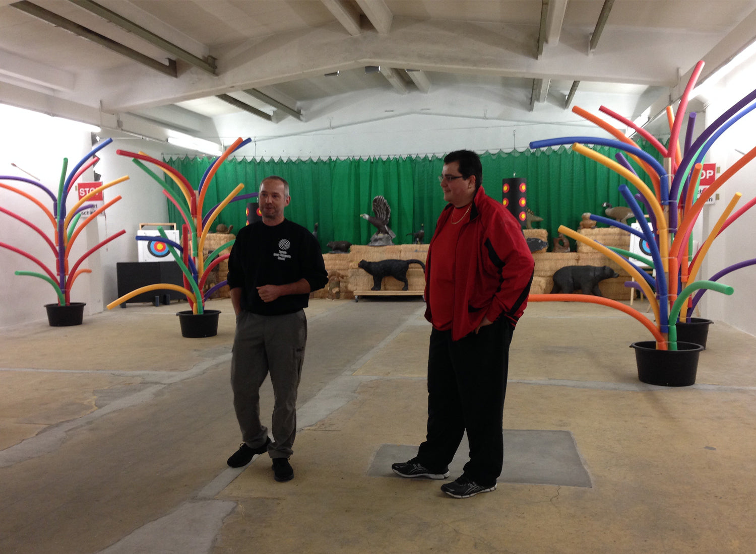 Eröffnung einer Bogenhalle