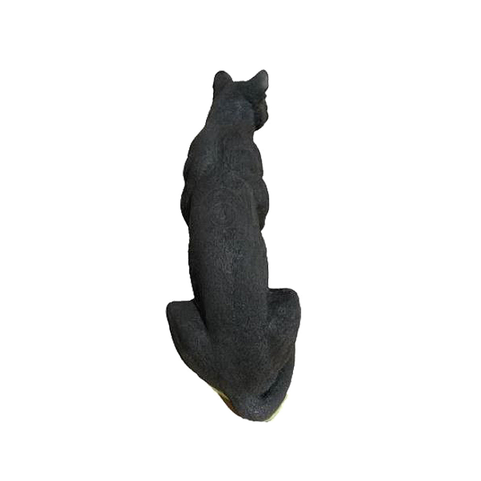 SRT Panther sitzend