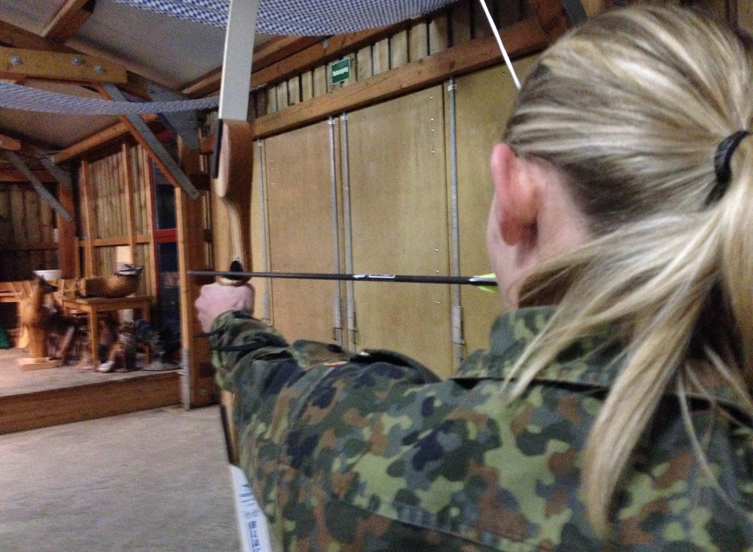 Die Bundeswehr beim Bogenschießen