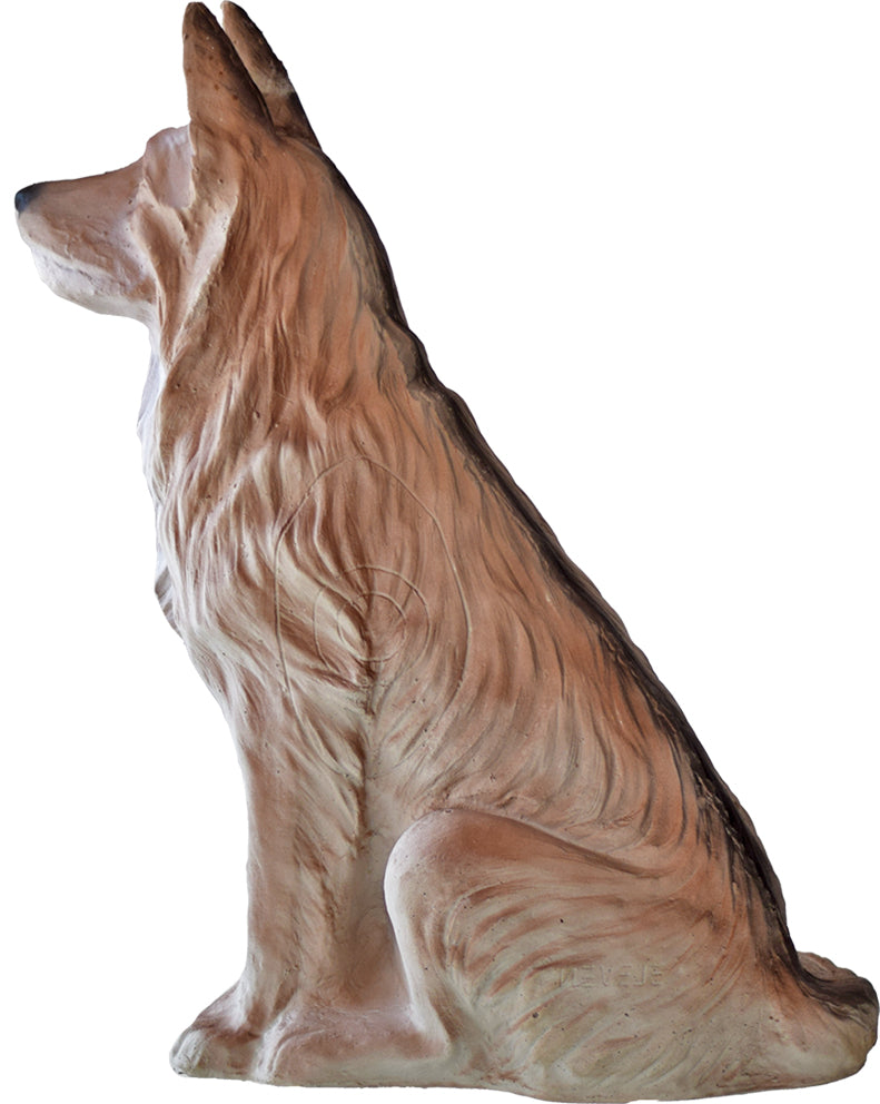 Eleven Sitzender Wolf